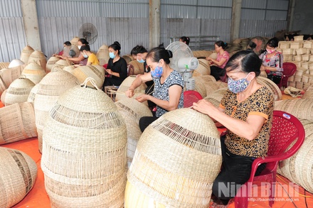 Thủ công mỹ nghệ từ cói